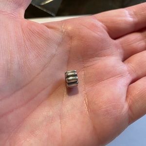 Pandora “bumpy” clip charm